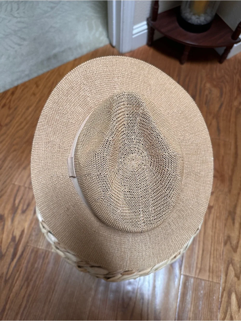 Straw hat like new